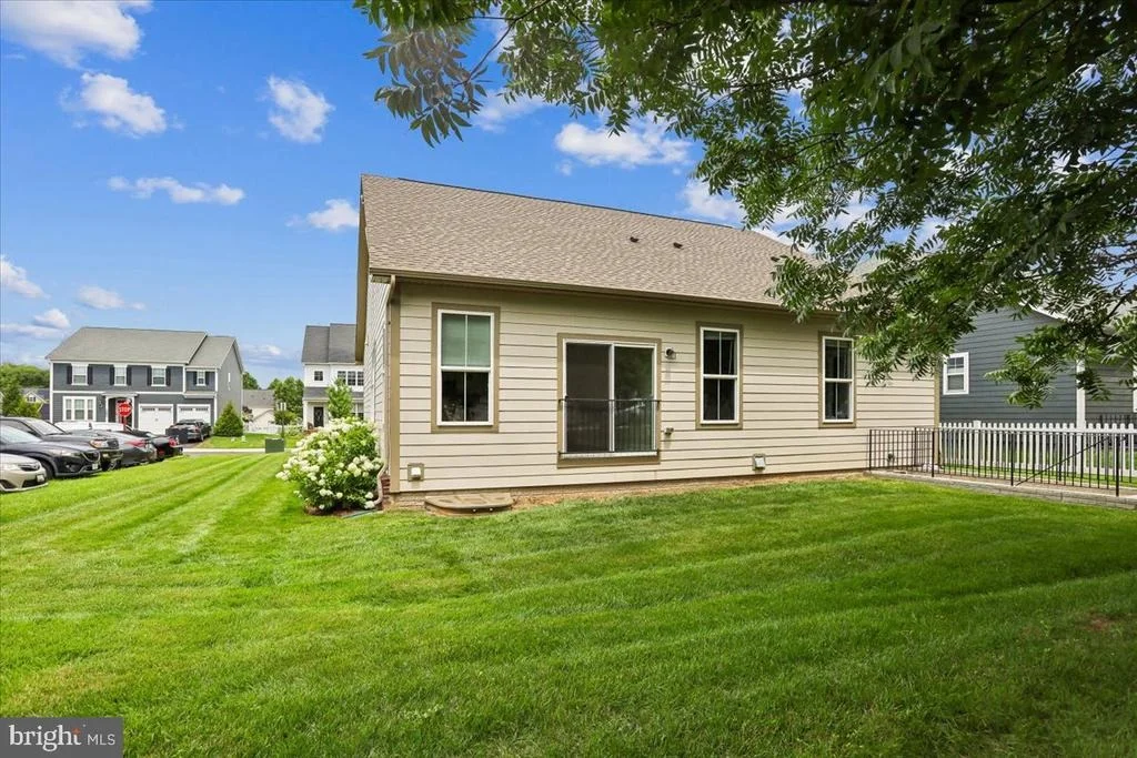 Photo of 1002 PIPERS BROOK DRIVE