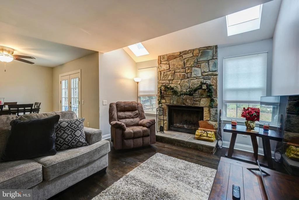 Photo of 20302 BRANDERMILL DRIVE