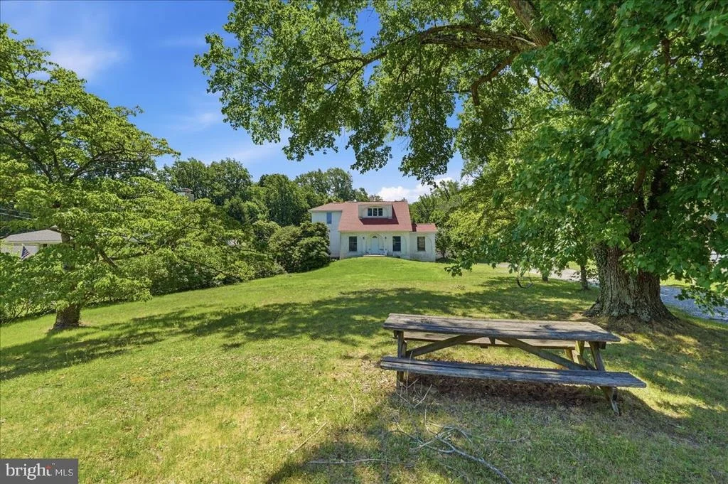 Photo of 73 CHURCH ROAD