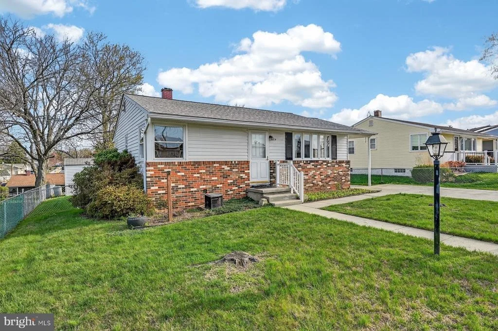 Photo of 804 BENTWILLOW DRIVE