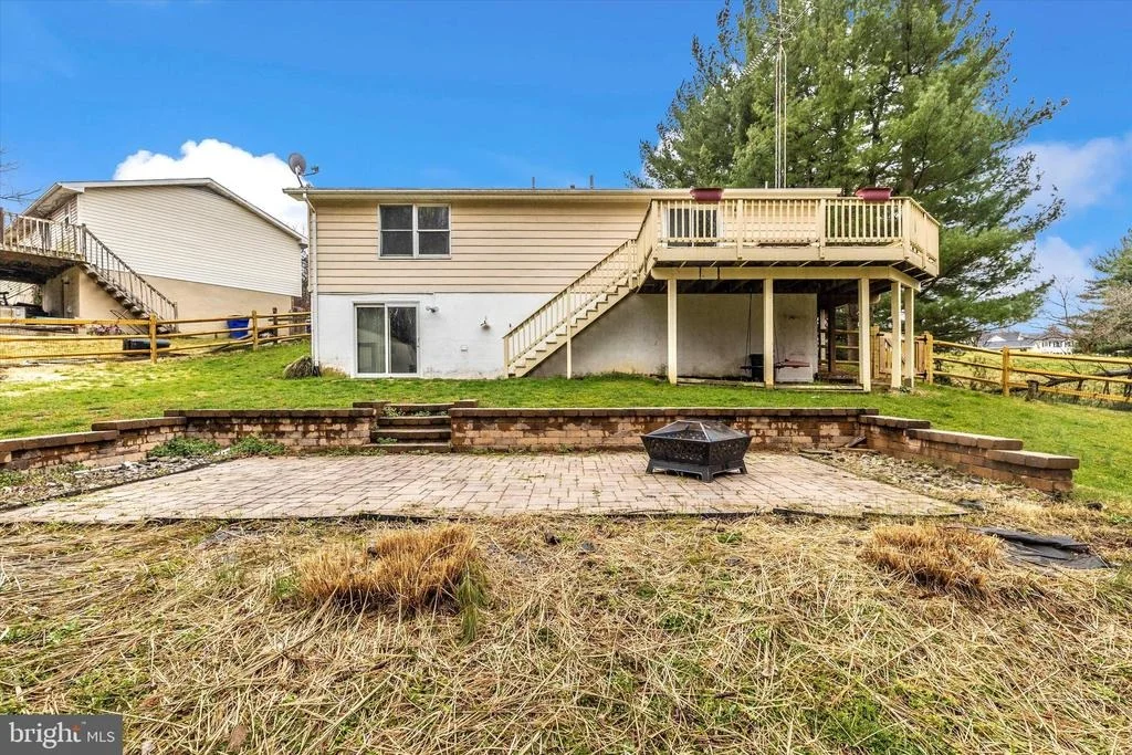 Photo of 820 6TH AVENUE