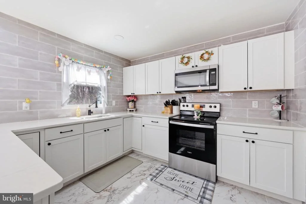 Photo of 16 SKEET ROAD