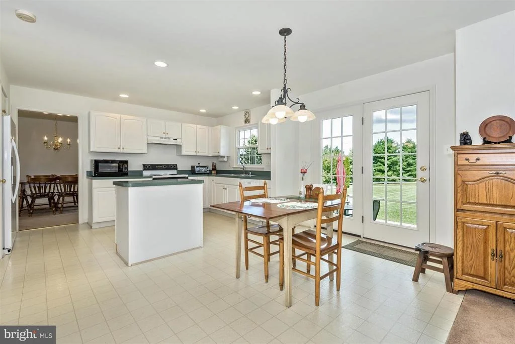 Photo of 4106 BENNINGTON PLACE W
