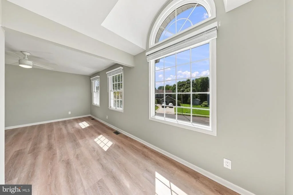Photo of 16 KENSINGTON DRIVE