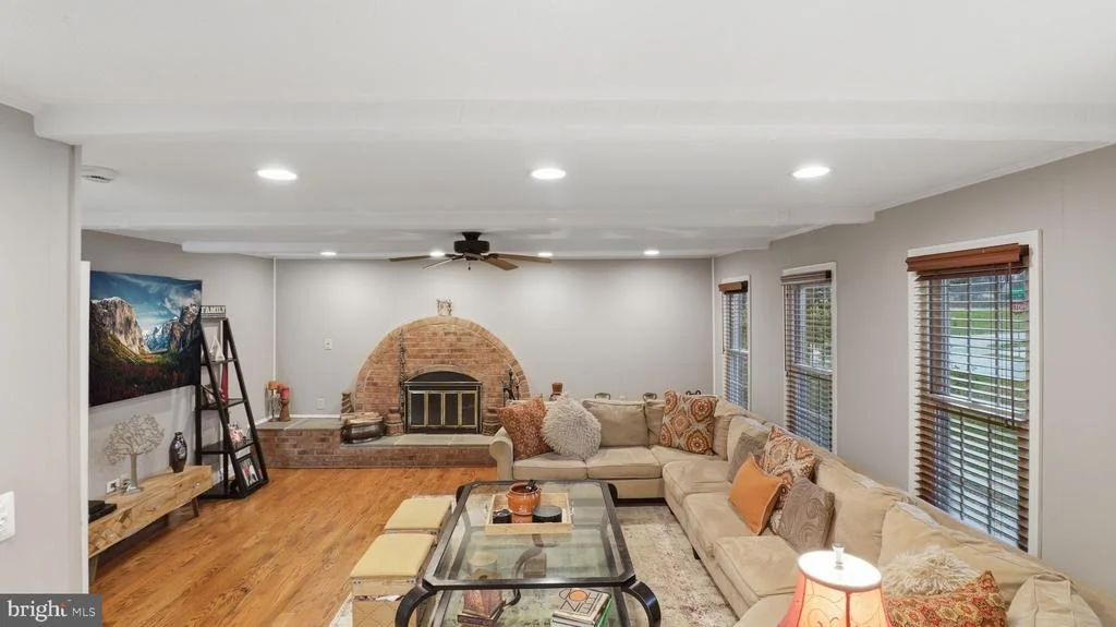 Photo of 15501 PEACH LEAF LANE