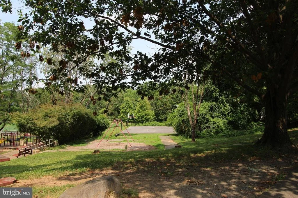 Photo of 1626 LINWAY PARK DRIVE