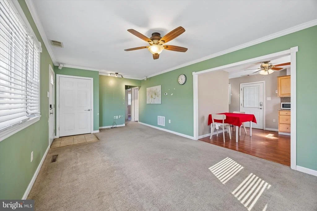 Photo of 463 COLONIAL ROAD