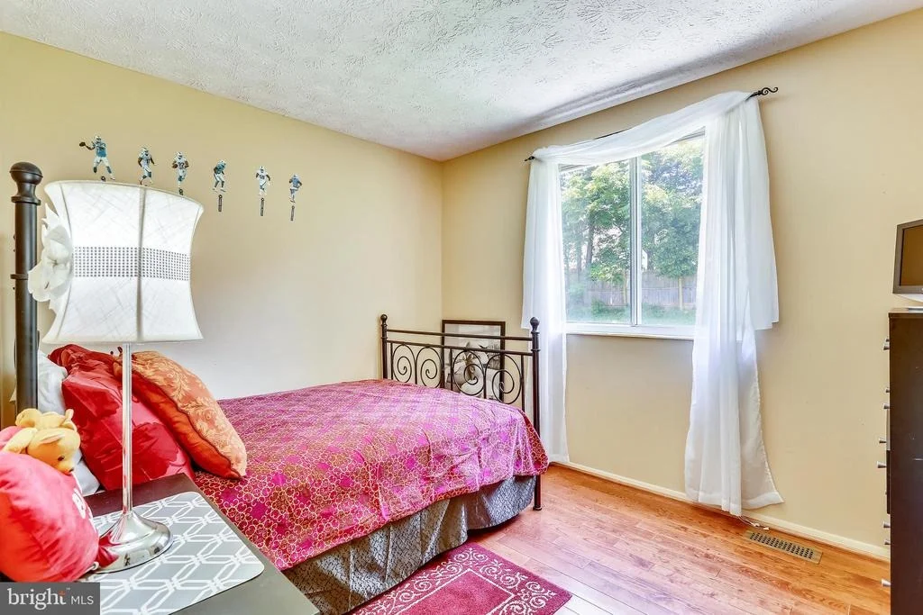 Photo of 1423 CAVENDISH DRIVE