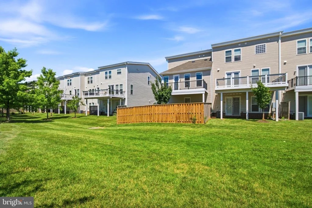 Photo of 23489 EPPERSON SQUARE