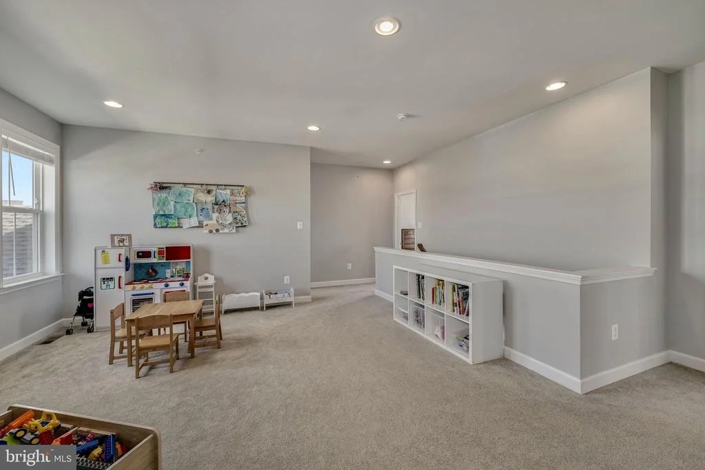 Photo of 11007 TINDER BOX