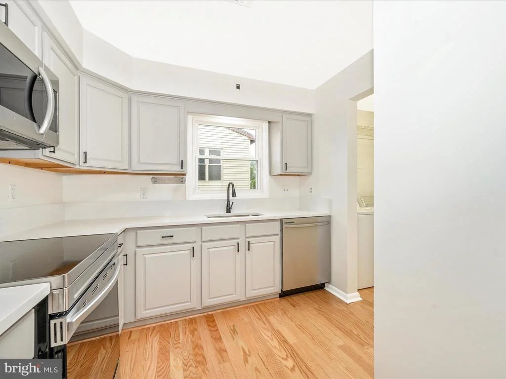 Photo of 503 CORNELL AVENUE