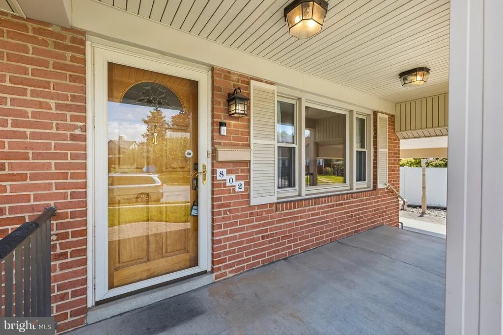 Photo of 802 YOUNG PLACE
