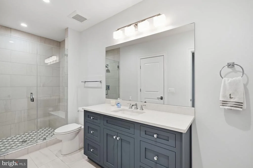 Photo of 6909 ARBOR LANE