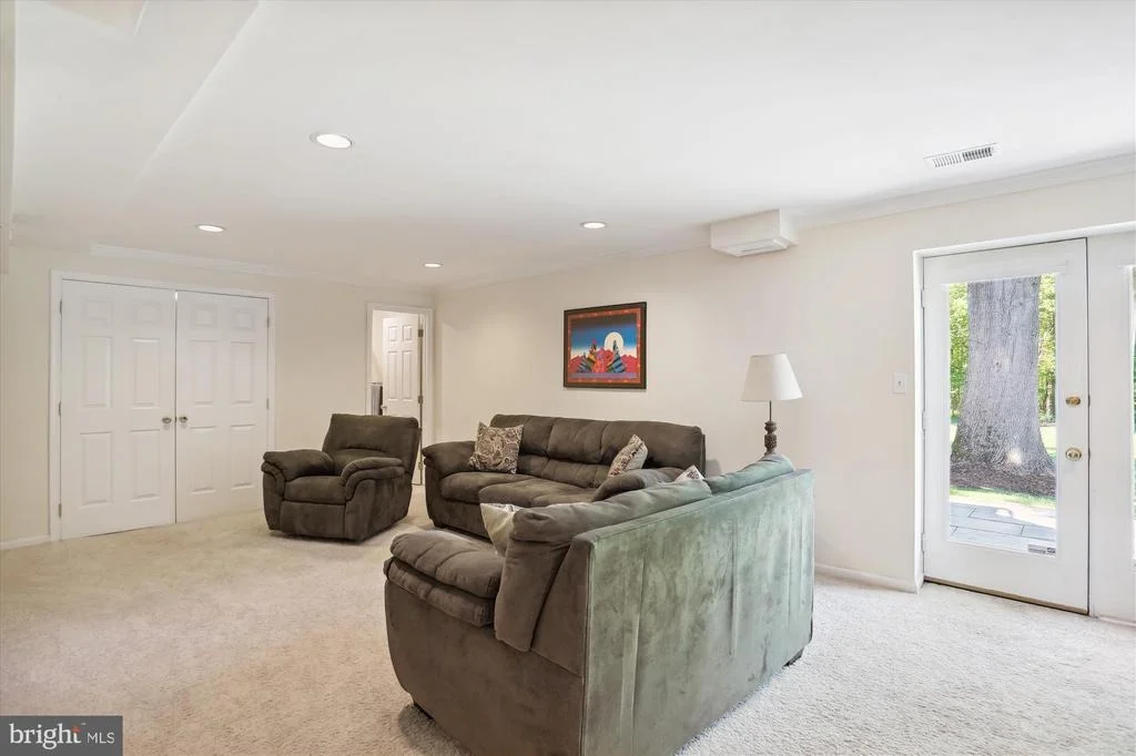Photo of 18521 AZALEA DRIVE