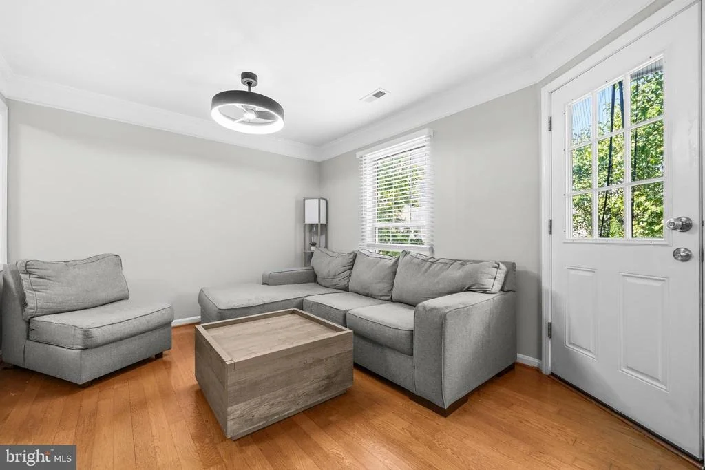 Photo of Unit 301 at 21843 BALDWIN SQUARE