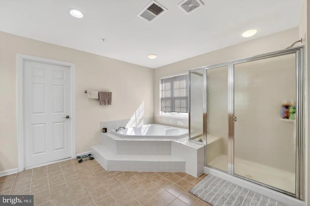 Photo of 16101 VENICE ROAD