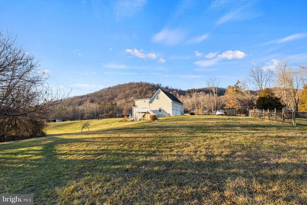 Photo of 3266 THOROUGHFARE ROAD