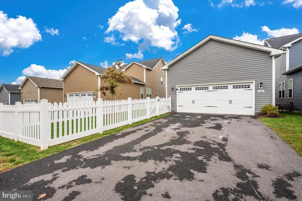 Photo of 529 POTOMAC VIEW PARKWAY