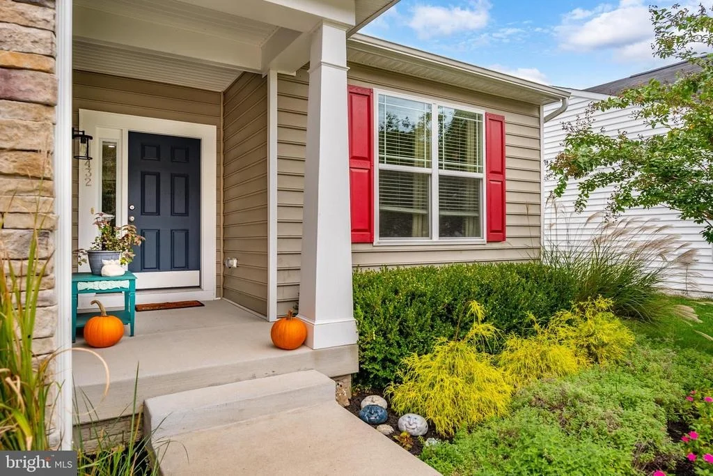 Photo of 34432 SPRING BROOK AVENUE