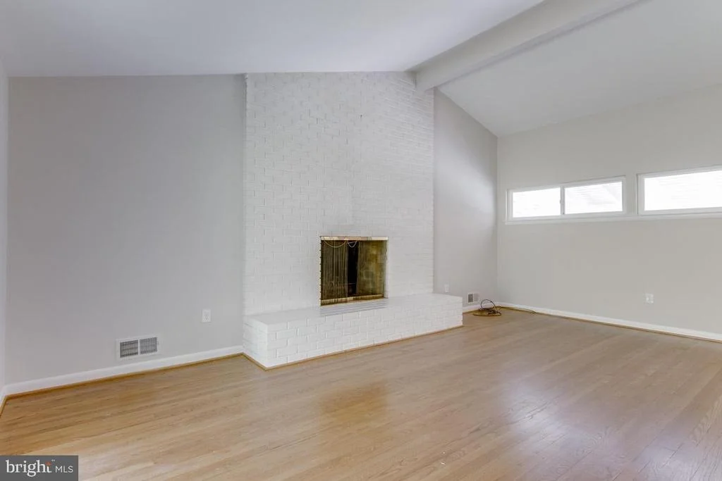 Photo of 217 HILLSBORO DRIVE