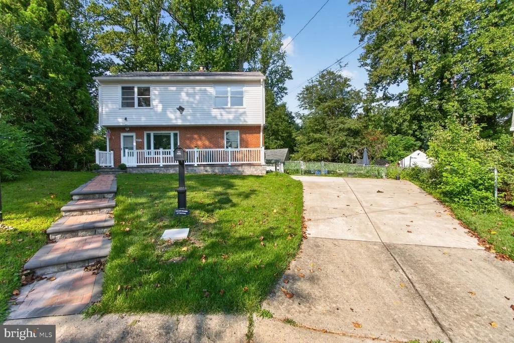 Photo of 2810 BYRON COURT