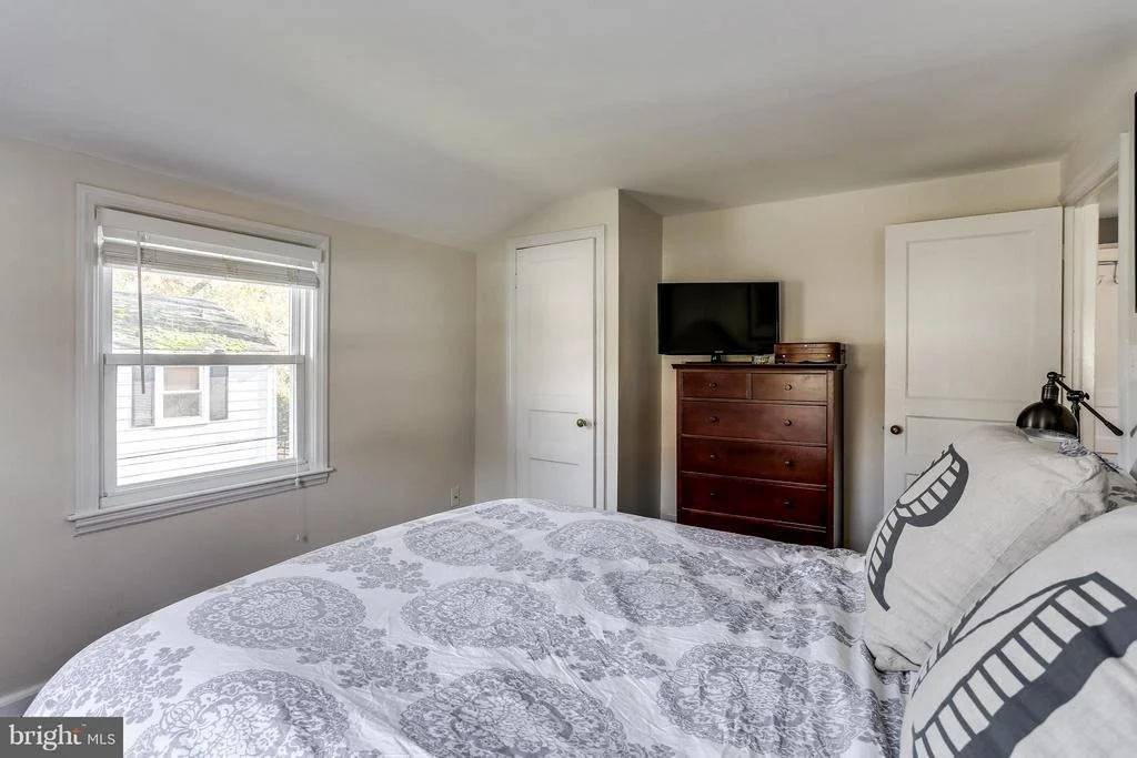 Photo of 1335 BROOK ROAD