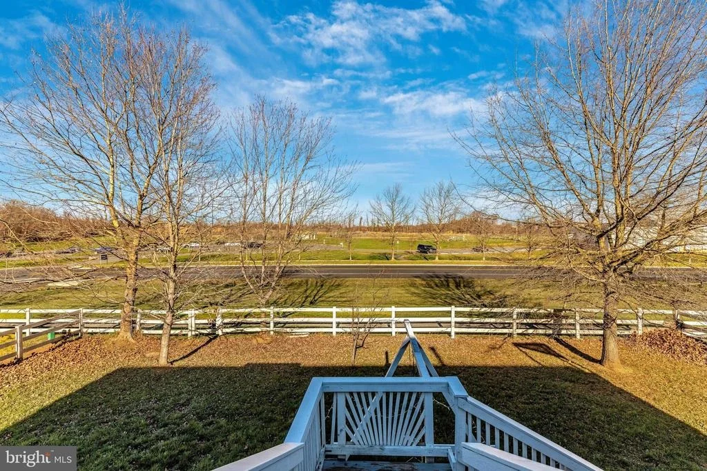Photo of 17112 MAGIC MOUNTAIN DRIVE