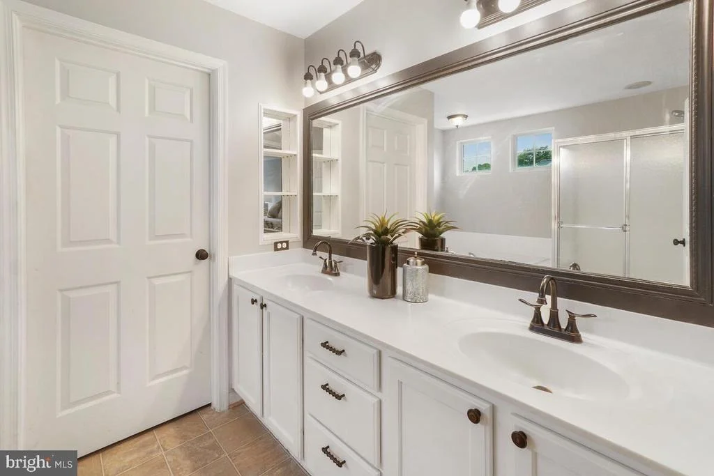 Photo of 4903 SUTHERLAND DRIVE