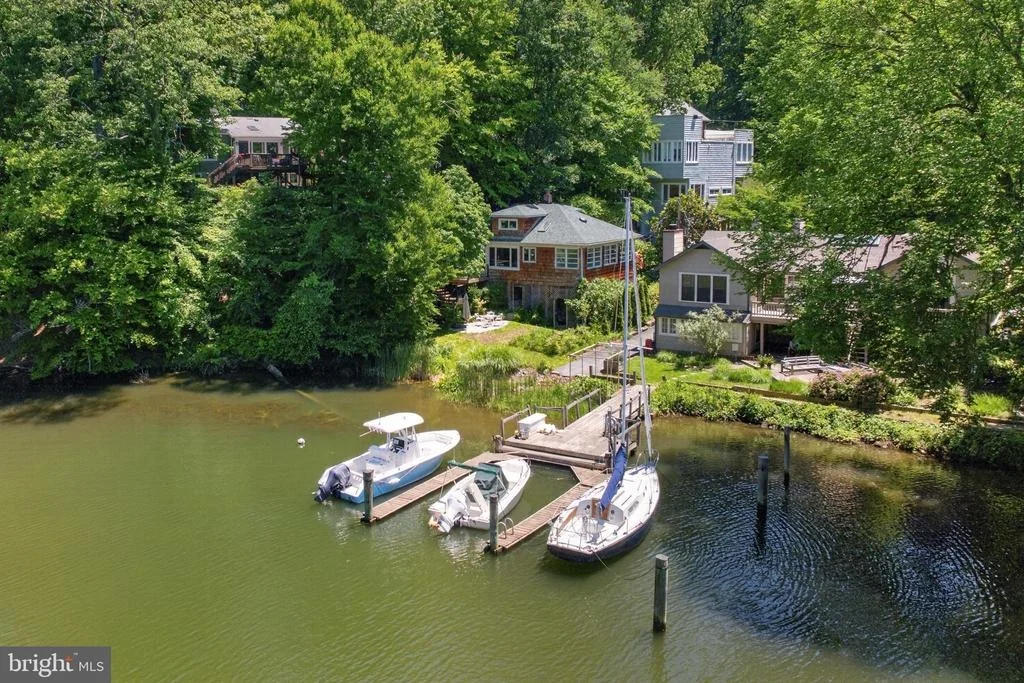 Photo of 1448 WESTWAY