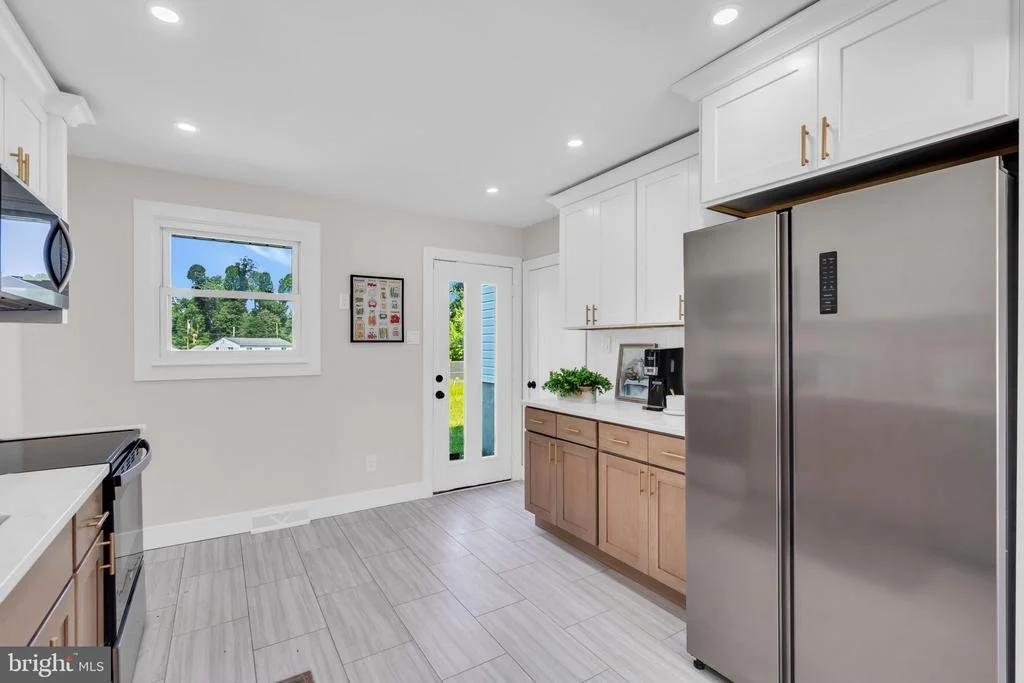 Photo of 103 CARVER DRIVE