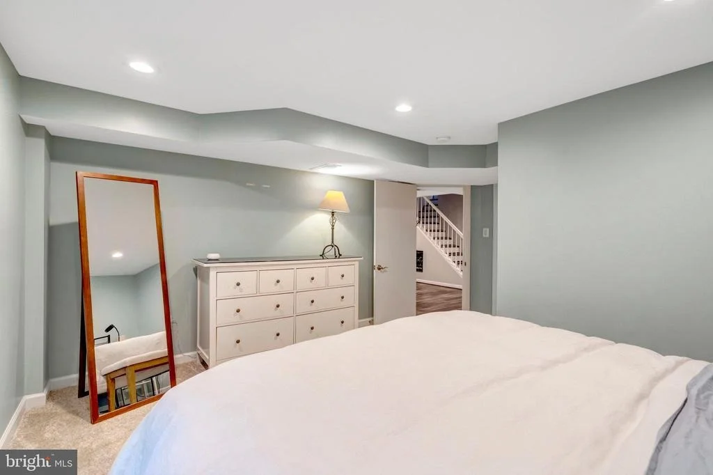 Photo of 3907 FAIRVIEW DRIVE