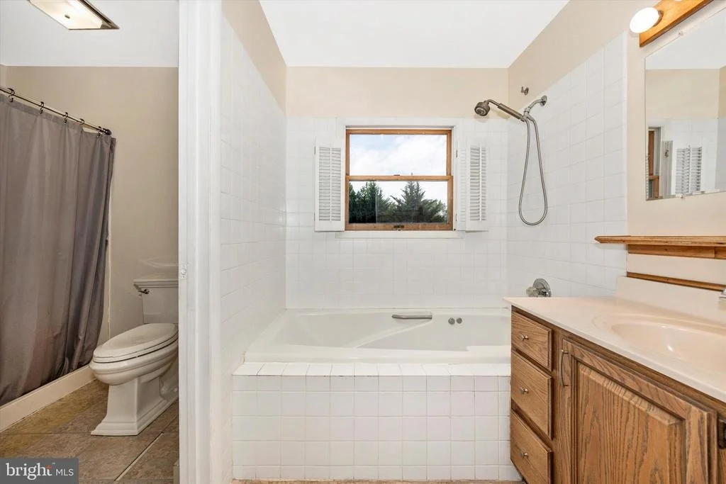 Photo of 3905 SUGARLOAF DRIVE