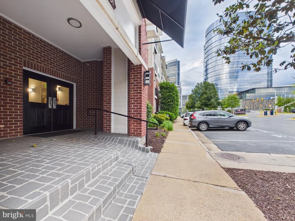 Photo of Unit 1307 at 1601 SPRING GATE DRIVE