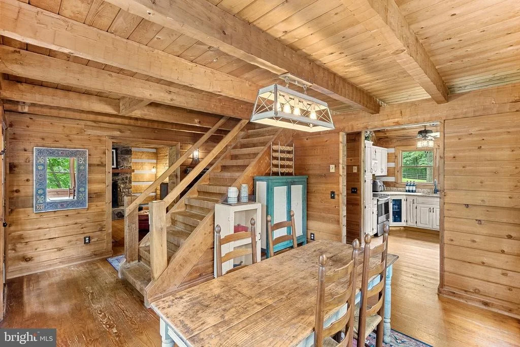 Photo of 1263 FROGTOWN ROAD