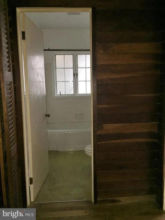 Photo of 6118 JEFFERSON BOULEVARD