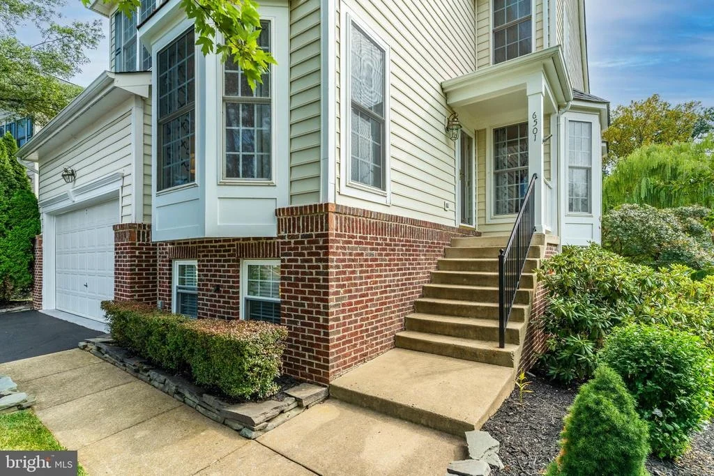 Photo of 6501 ASHBY GROVE LOOP