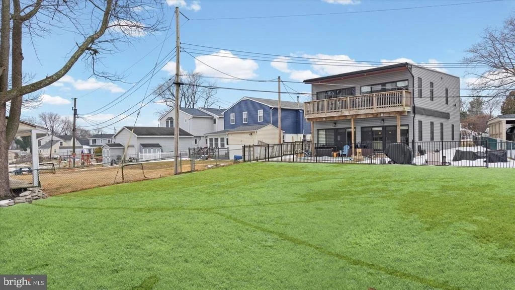 Photo of 3145 BAYBRIAR ROAD