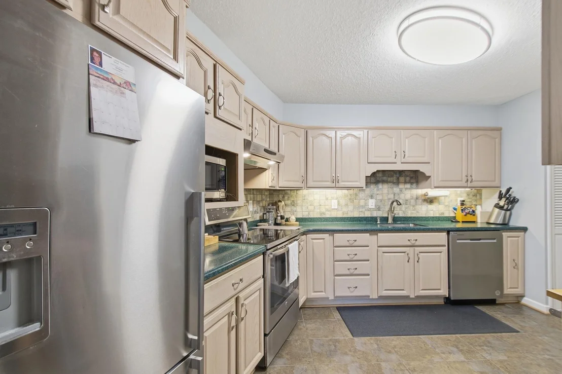 Photo of Unit 714 at 5902 MOUNT EAGLE DRIVE