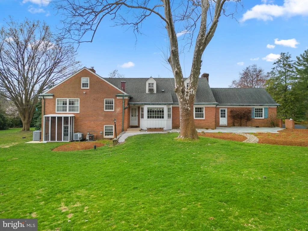 Photo of 1000 ASHLAND DRIVE