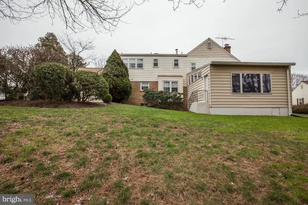 Photo of 15222 CENTERGATE DRIVE