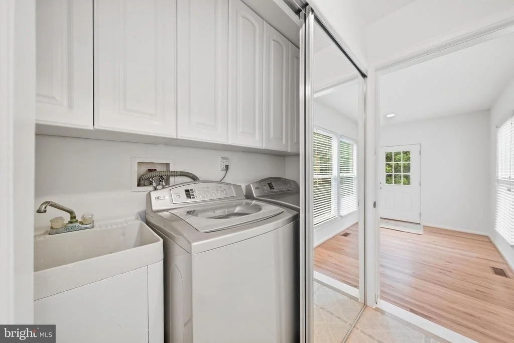 Photo of 1052 RIDGE ROAD