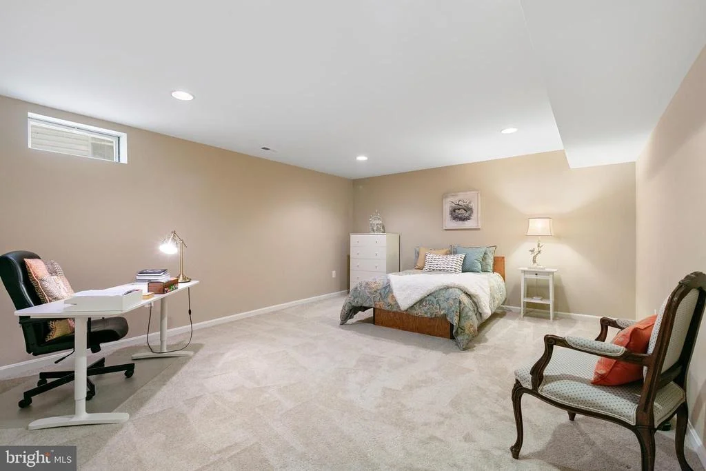 Photo of 12819 ARNOT LANE