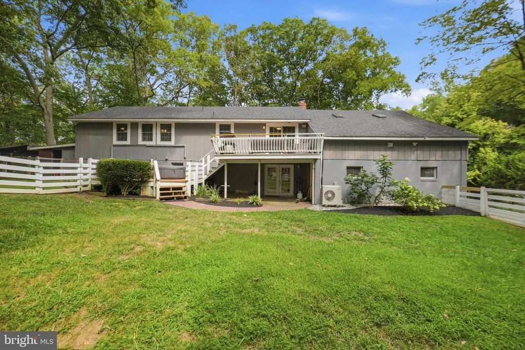 Photo of 2110 HALLMARK DRIVE