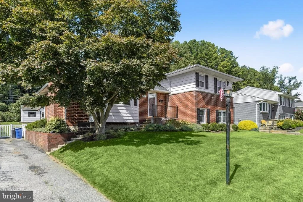 Photo of 906 SOUTHWICK DRIVE
