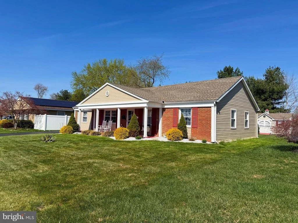 Photo of 146 GLENVIEW LANE
