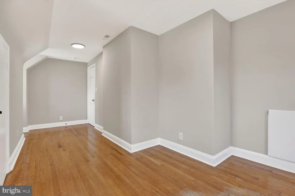 Photo of 315 E COLD SPRING LANE
