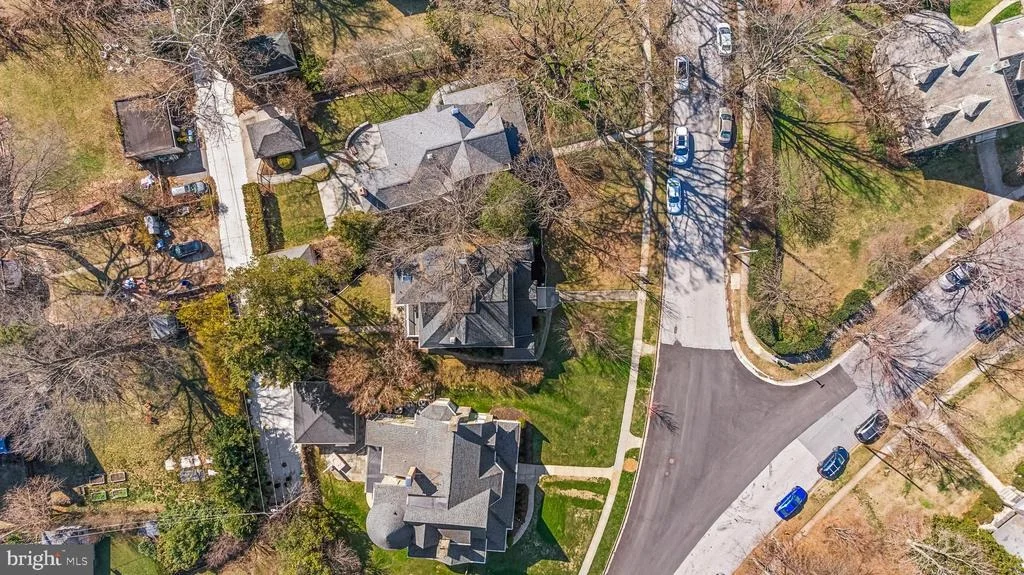 Photo of 225 HAWTHORNE ROAD