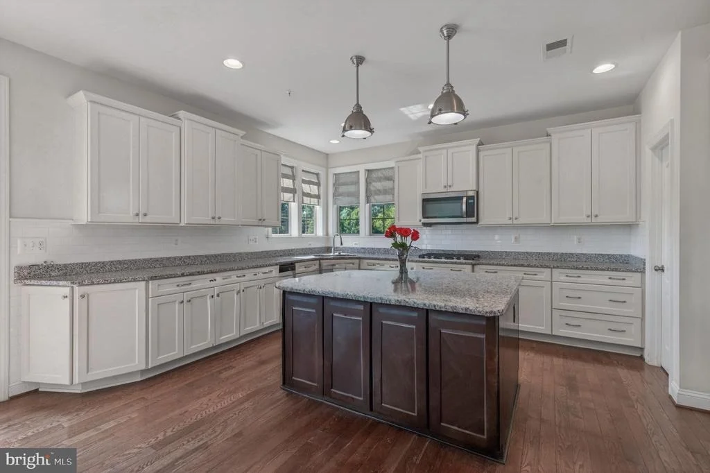 Photo of 1135 DARGON QUARRY LANE