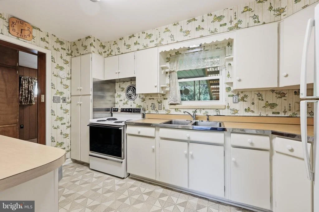 Photo of 114 FAIRVIEW AVENUE