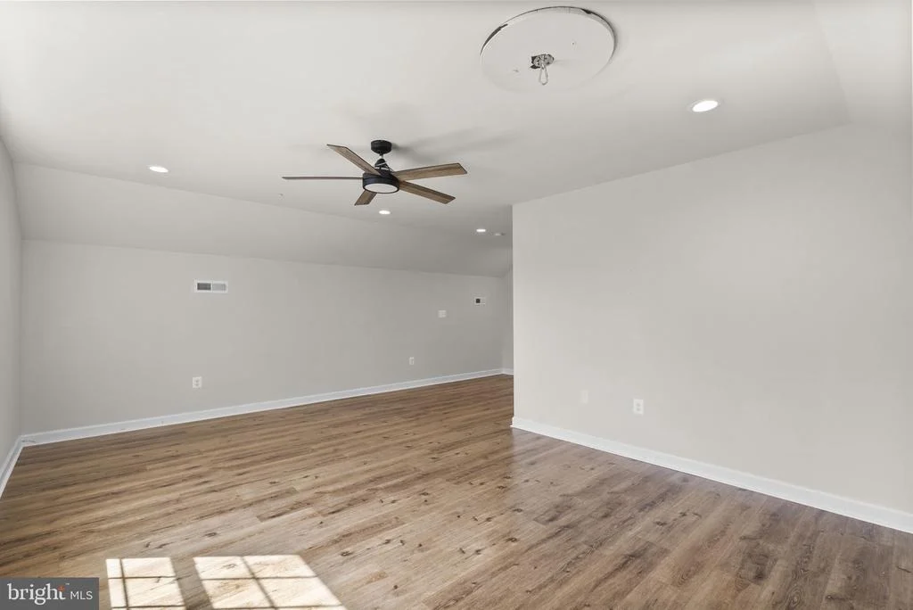 Photo of 556 SUNSET KNOLL ROAD